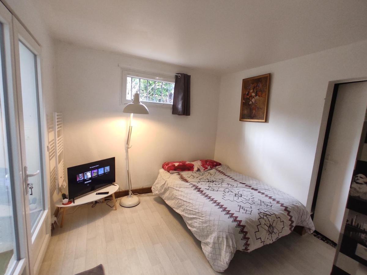 Studio Marjorie Indep. Dans Maison Particuliere Merignac  Exterior photo